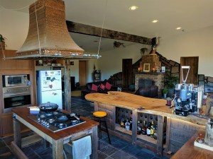 Woolpress Liquor cabinet