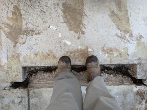 Massive gap at the doorway of main guest bedroom - before
